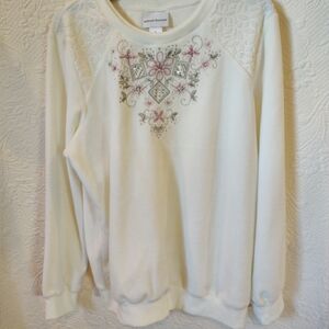 SOLD - Alfred Dunner Embroidered Rhinestone & Embossed Shoulder Sweatshirt